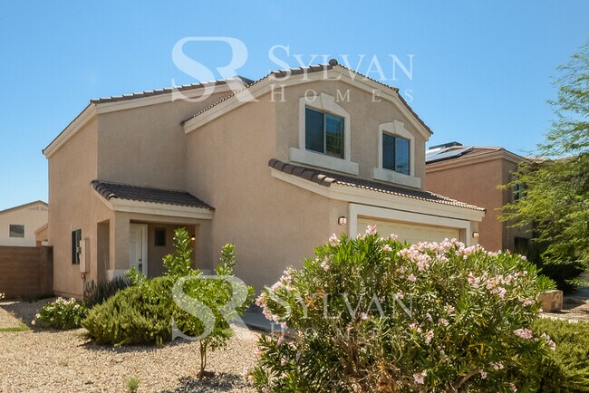 Building Photo - This is the home you have been waiting for!