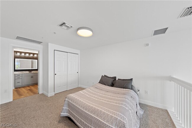 Building Photo - 2745 First St