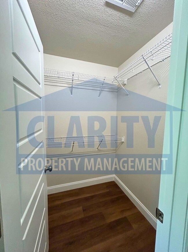 Building Photo - **NEW YEAR'S SPECIAL**$300 OFF FIRST MONTH'S RENT!**