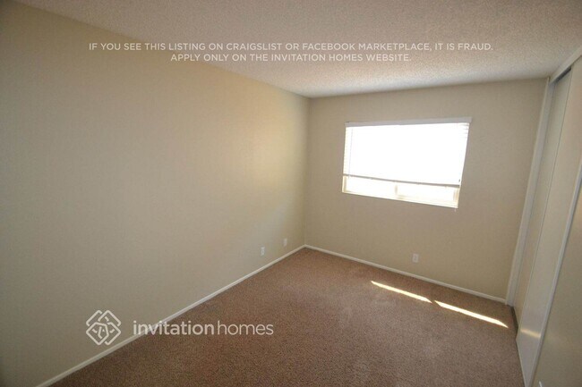 Building Photo - 519 Coot Ln