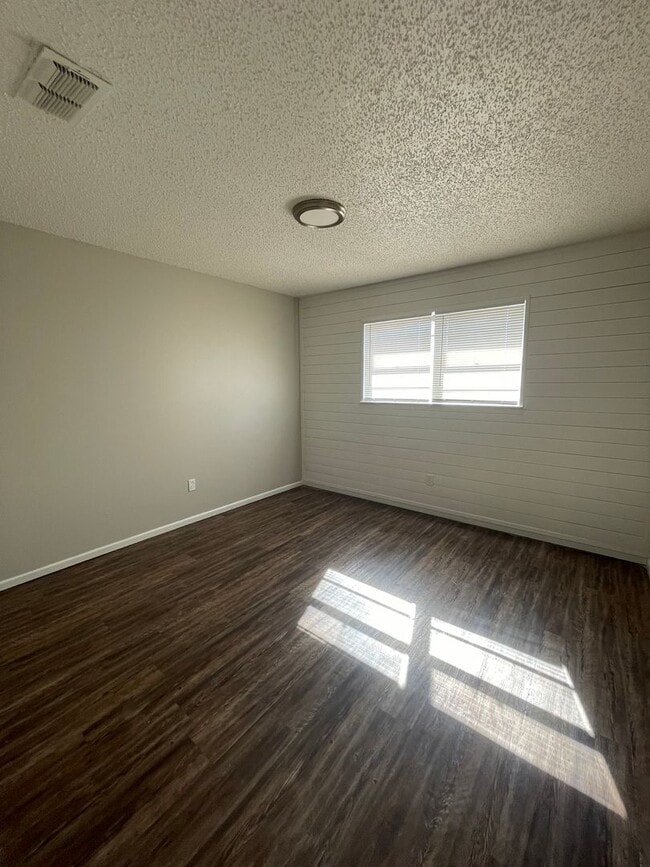 Building Photo - 3440 70th Drive