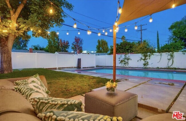 Building Photo - 12527 Emelita St