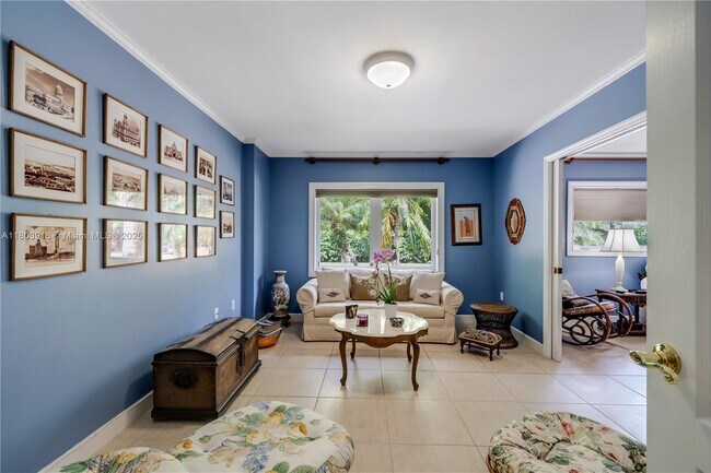 Building Photo - 7020 Almansa St