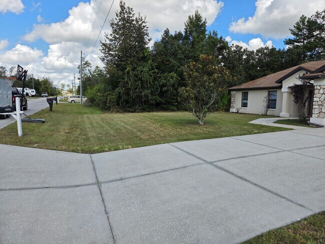 Building Photo - 15961 SW 23rd Court Rd