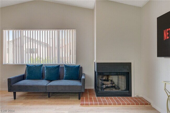 Building Photo - 9416 Crown Vista Ln