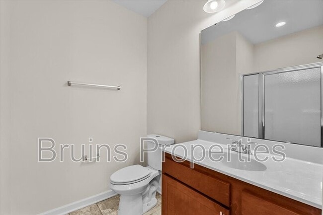 Building Photo - 2606 Pennoak Way