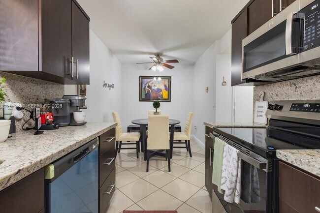 Building Photo - 7757 SW 86th St