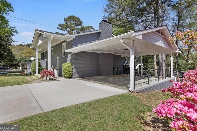Building Photo - 677 Hillandale Cir
