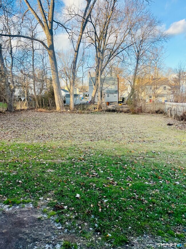 Building Photo - 10 Baltic St