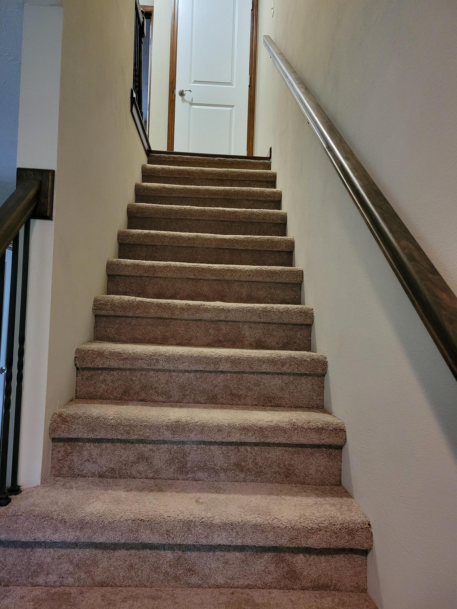 Building Photo - 32 Manor Dr