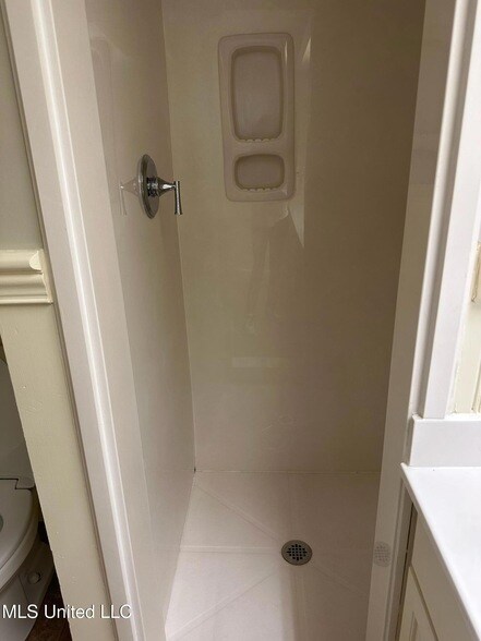 Building Photo - 3564 Cowan Pl