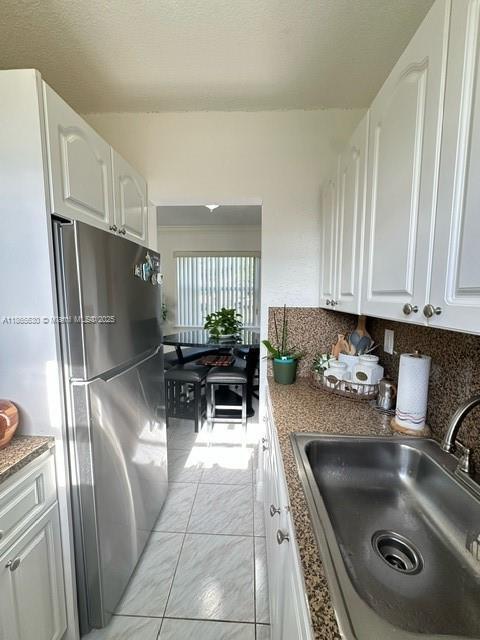 Building Photo - 3901 SW 78th Ct