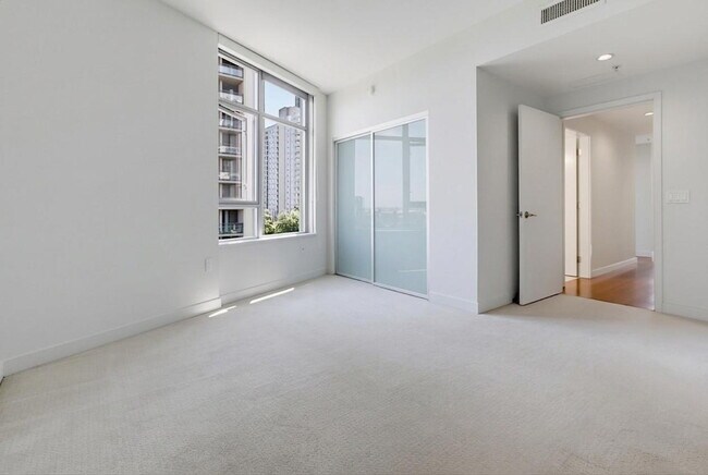 Building Photo - Skyline Views & Sophisticated Corner Living at Aria in Cortez Hill