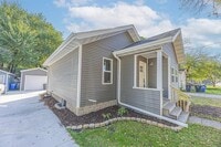 Building Photo - South University Drive