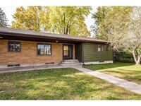 Building Photo - 309 SE 3rd Ave