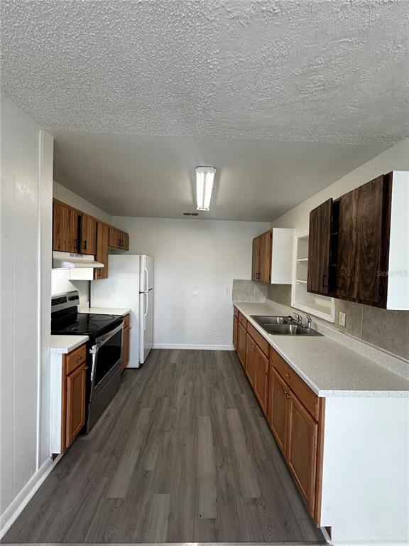 Building Photo - 5261 Letha St