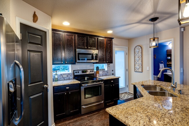 Building Photo - 4759 Iron Horse Villas Point