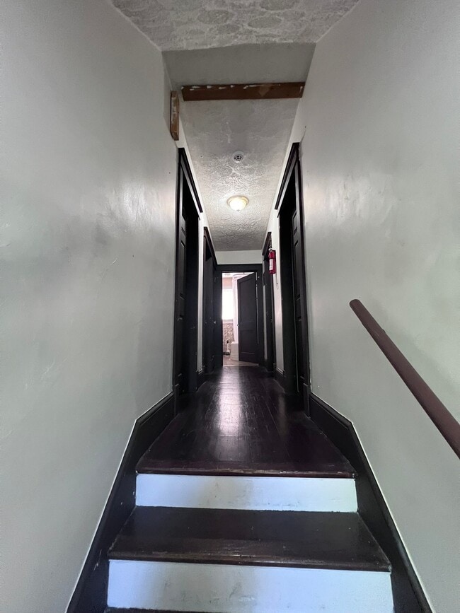 Building Photo - 3571 Winchester Ave