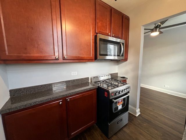 Building Photo - 3149 N Springfield Ave