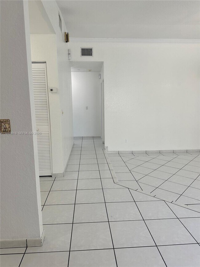 Building Photo - 12500 SW 251st Terrace