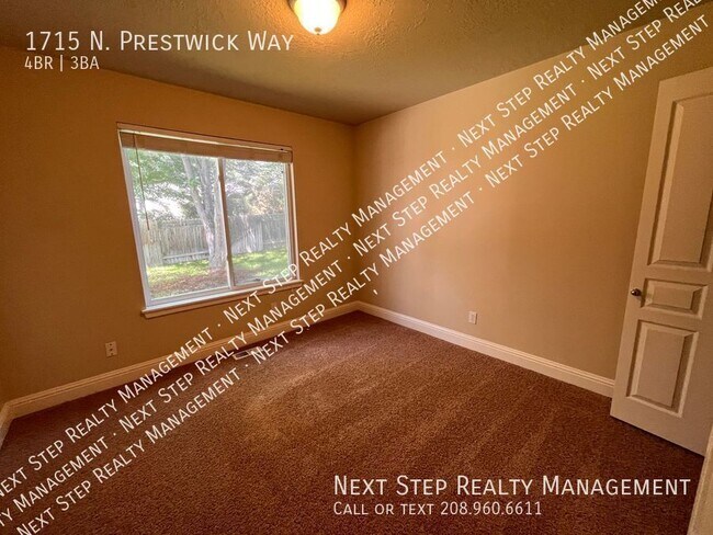 Building Photo - 1715 N Prestwick Way