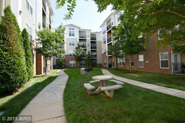 Building Photo - 3820 Lightfoot St