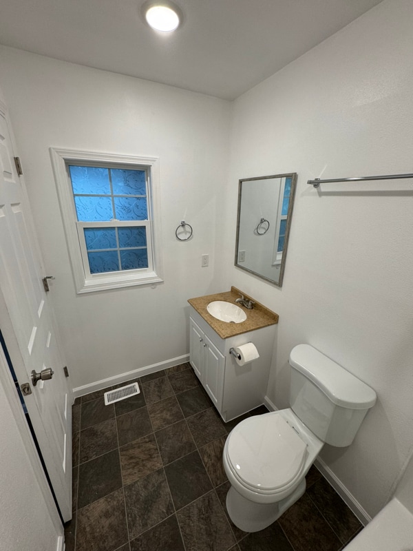 Building Photo - 1838 Phillips Ave