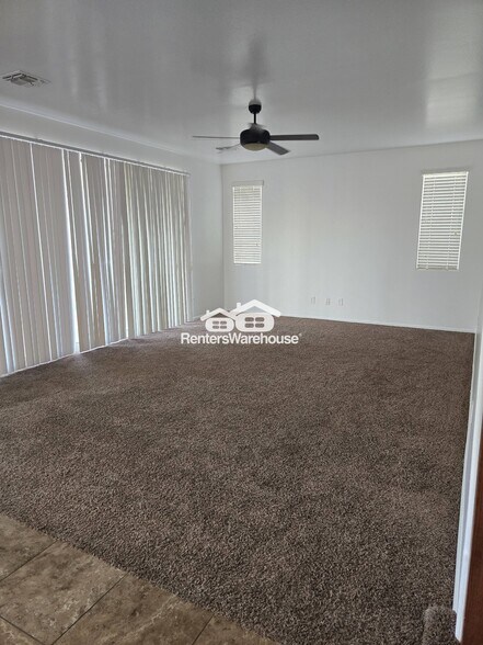 Building Photo - 5545 W Buckskin Trail