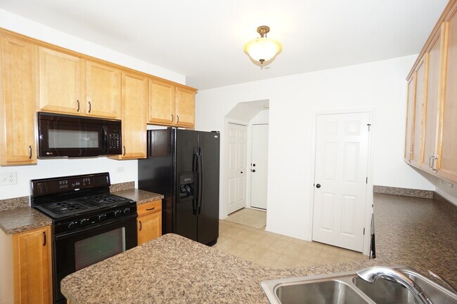 Building Photo - 210 Portage Ln