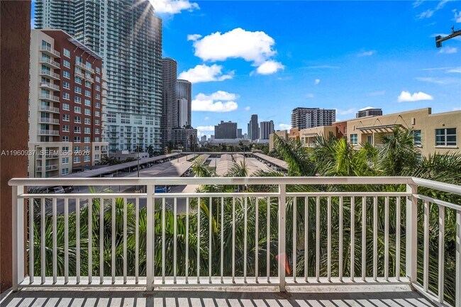 Building Photo - 2001 S Biscayne Blvd