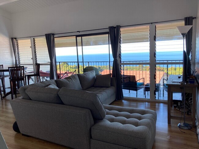 Huge ocean views - 79-7199 Mamalahoa Hwy