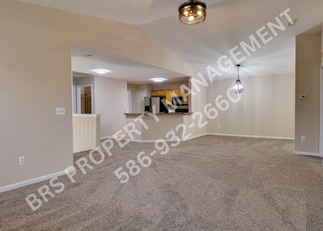 Building Photo - Clinton Township 2 bedroom 2 bath Condo