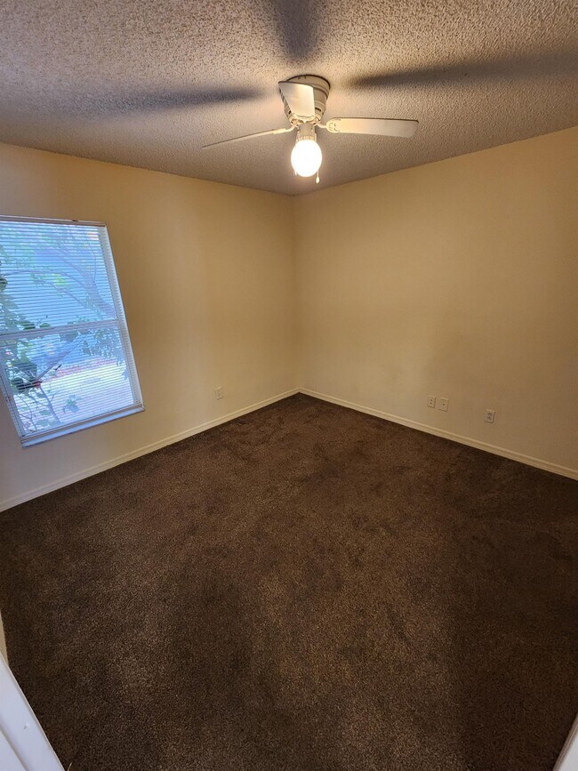 Building Photo - 205 Summer Sails Dr