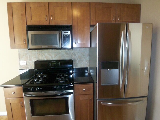 Building Photo - 314 Wildberry Ct