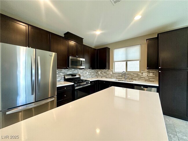 Building Photo - 7428 Amesbury St