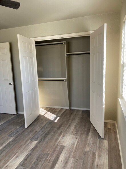 Building Photo - 3311 8th St