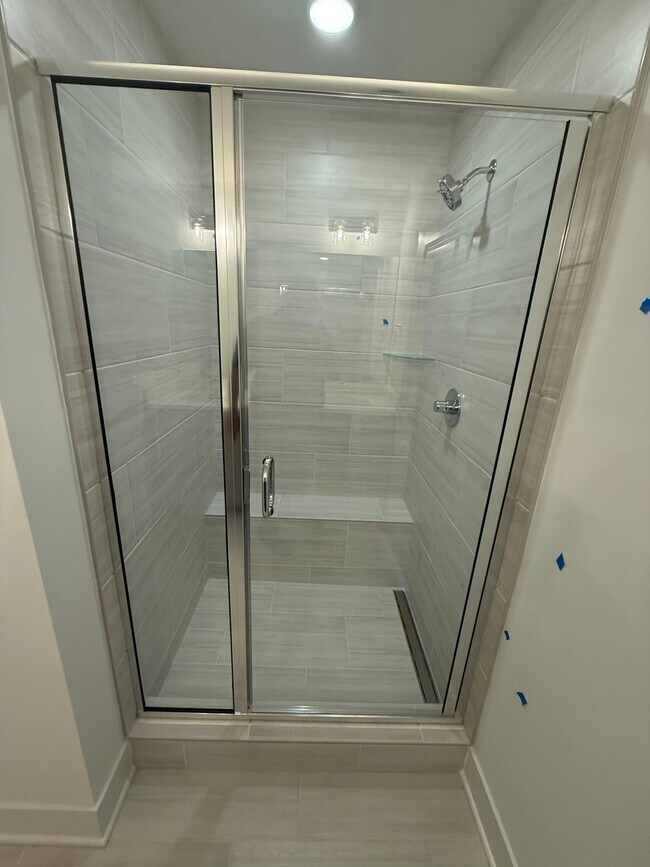 Building Photo - 15390 Oasis Sun Aly