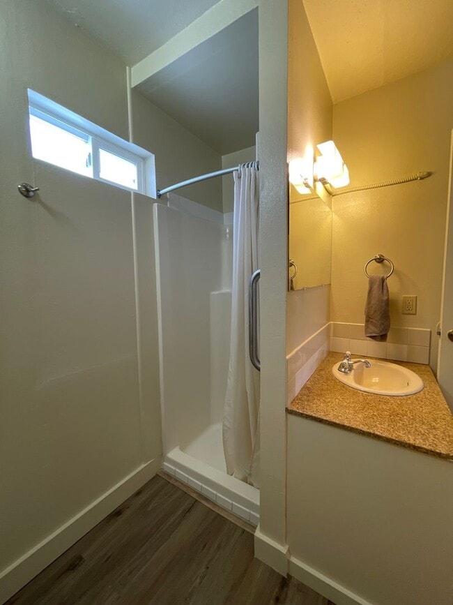 Building Photo - Country Living in Culver - 2 Bedroom / 1 Bath Home