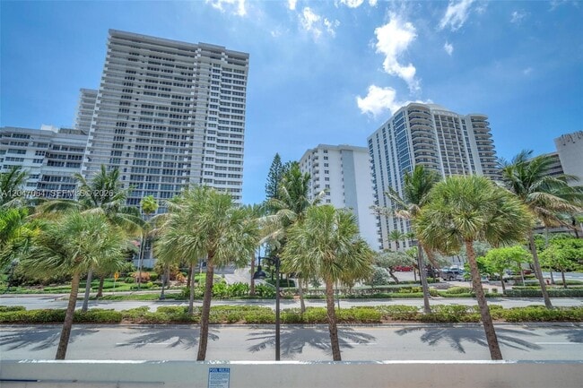 Building Photo - 4143 N Ocean Blvd