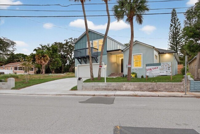 Building Photo - 207 Athens St