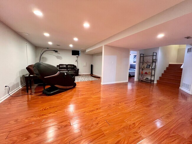 Building Photo - 1154 Spring Orchard Dr