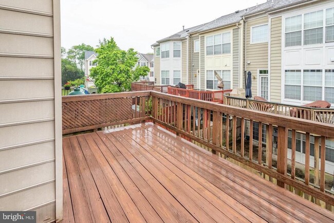 Building Photo - 938 Herons Run Ln