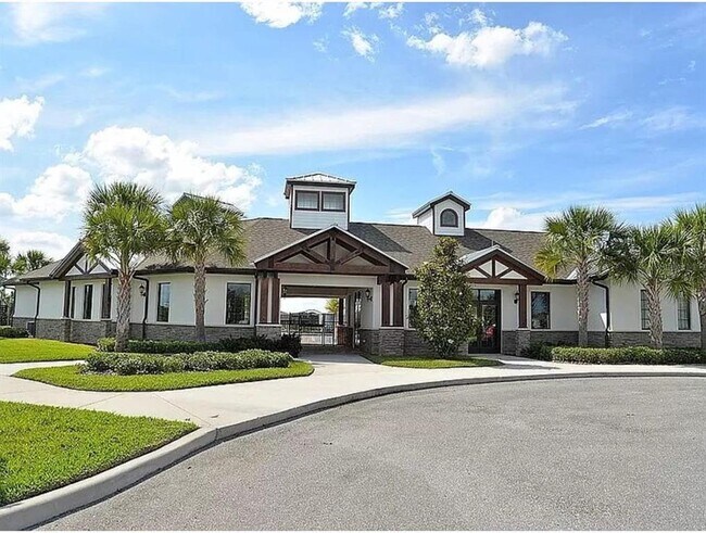 Building Photo - 5028 Caspian St