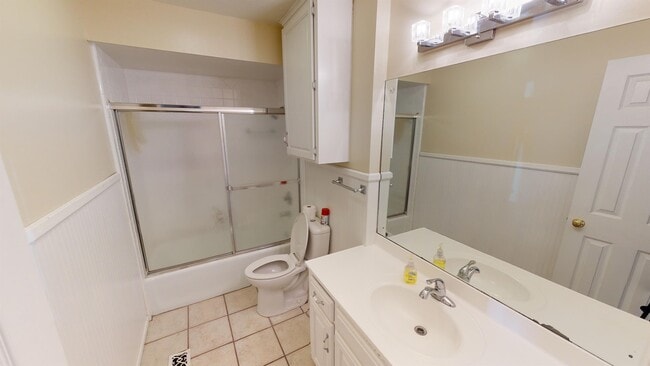 Building Photo - 802 N Juniper St