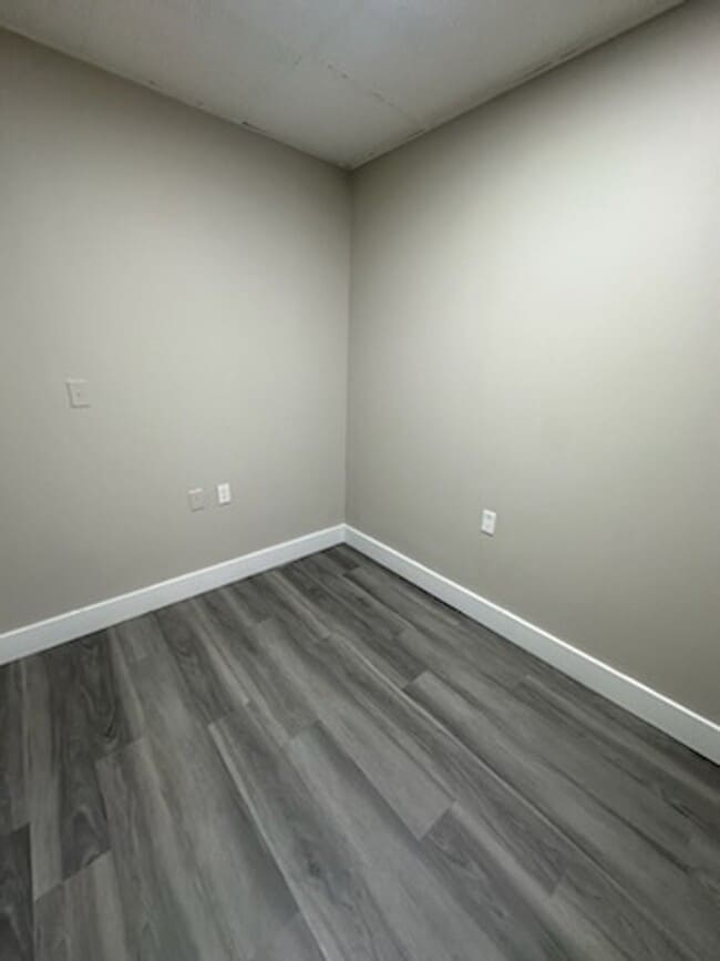 Building Photo - Franklin Park Apartments