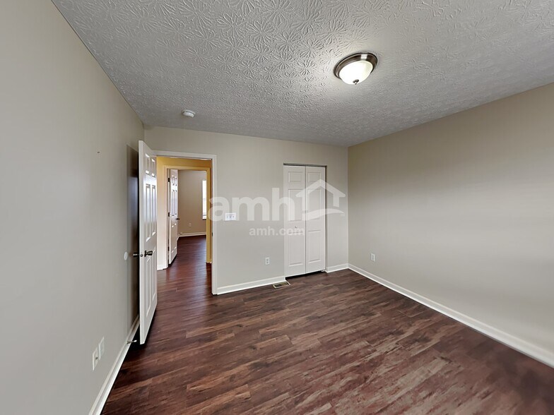 Building Photo - 143 Georges Creek Dr