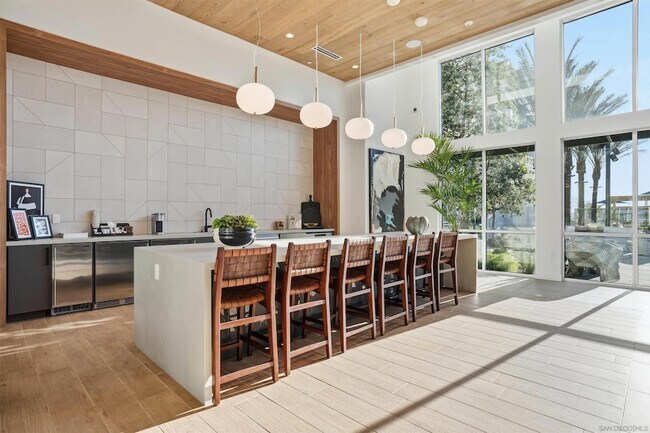 Building Photo - 6030 Moonglow Dr