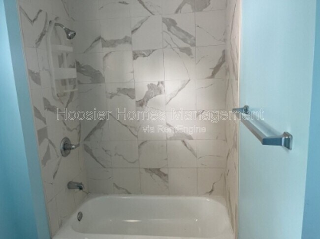 Building Photo - 117 W 36th St