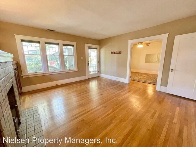 Building Photo - 2 br, 2 bath House - 1049 Santa Barbara Court