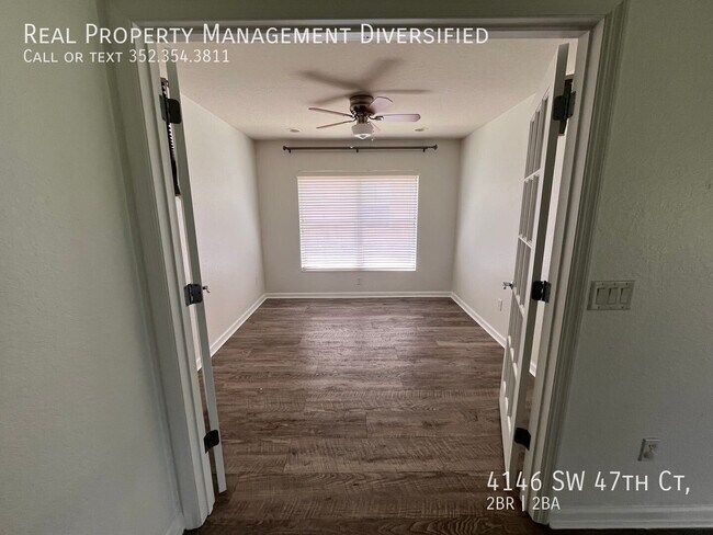 Building Photo - 4146 SW 47th Ct